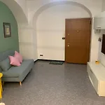The First Molo Acquario, Porto Antico, Porto, Centro Storico Daire *